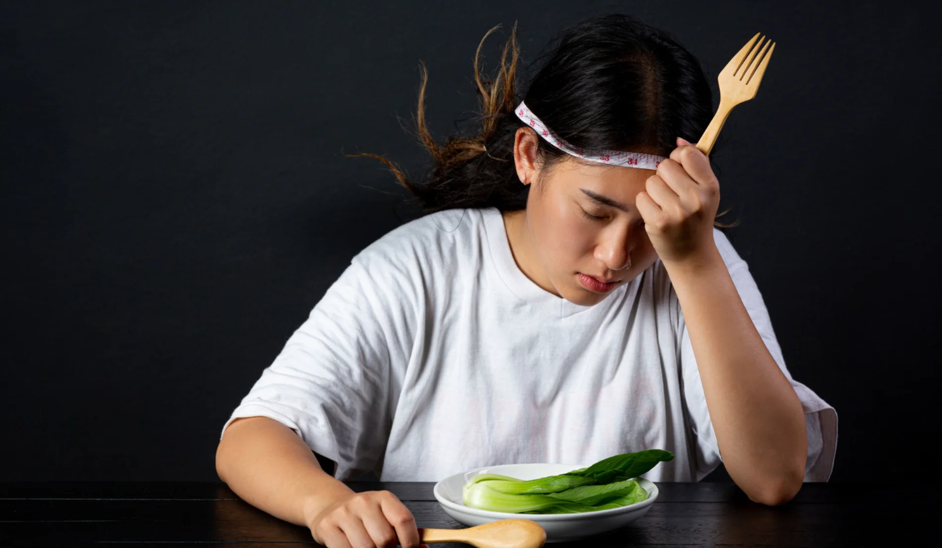 Mengatasi Stress Eating untuk Diet Sehat Bahagia